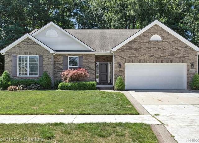 Property at 22214 Homestead Dr, Macomb, MI 48044, 3 beds, 3.5 baths