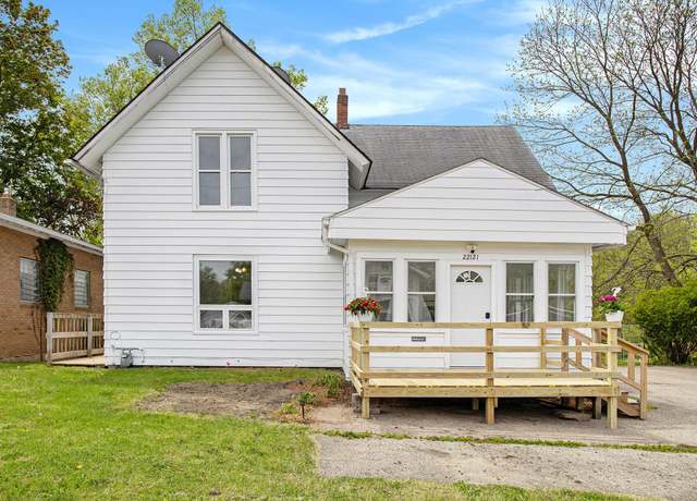 Property at 22121 Bedford Rd N, Battle Creek, MI 49017, 3 beds, 2.5 baths