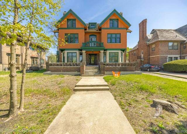 Property at 94 E Boston Blvd, Detroit, MI 48202, 6 beds, 4 baths