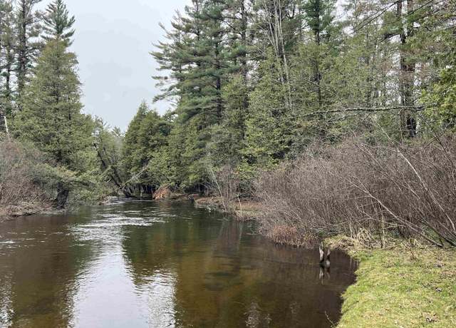 Property at 14628 Club Cir, Grayling, MI 49738, 3 beds, 1 bath