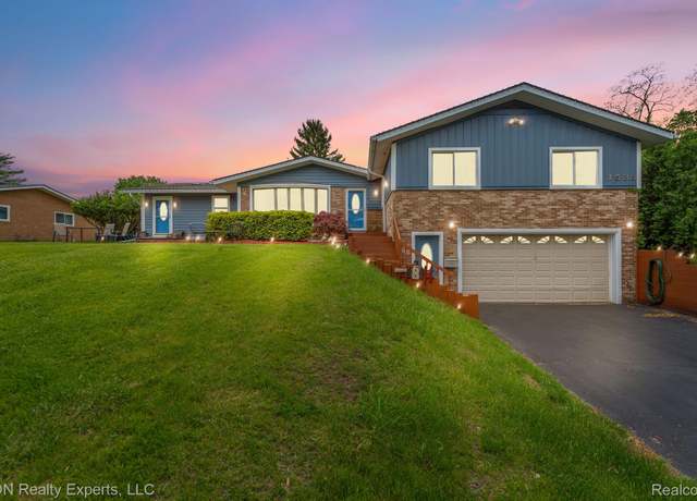 Property at 1533 Walton Blvd, Rochester Hills, MI 48309, 5 beds, 3 baths