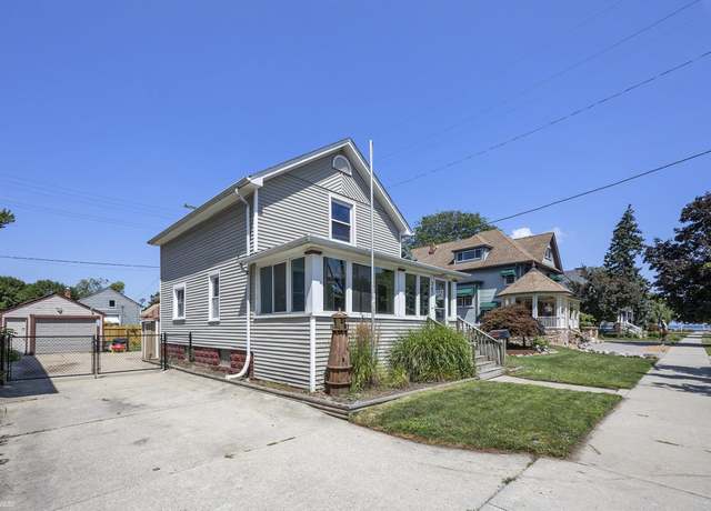 Property at 347 N Main St, Marine City, MI 48039, 3 beds, 1 bath