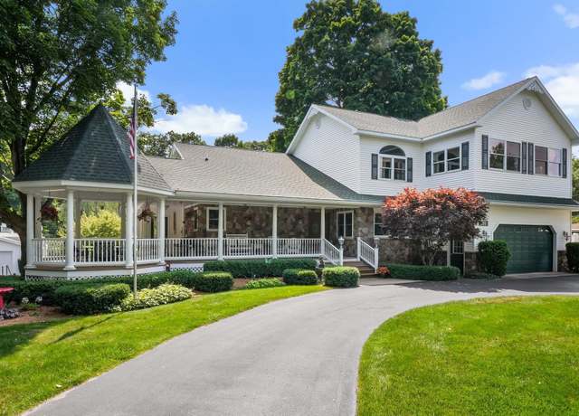 Property at 5161 Silver Pines Rd, Garfield Charter Township, MI 49685, 4 beds, 3 baths