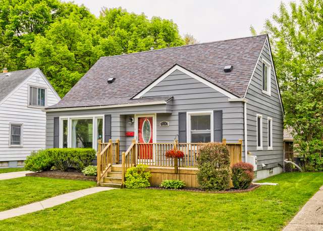 Property at 2120 Harwood Ave, Royal Oak, MI 48067, 3 beds, 3 baths