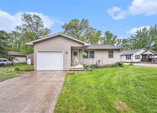 Property at 9582 Palmer Rd, Whitmore Lake, MI 48189, 2 beds, 1 bath