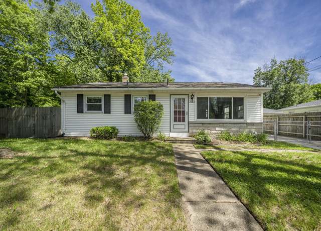 Property at 2123 Humphrey St, Kalamazoo, MI 49048, 3 beds, 1.5 baths