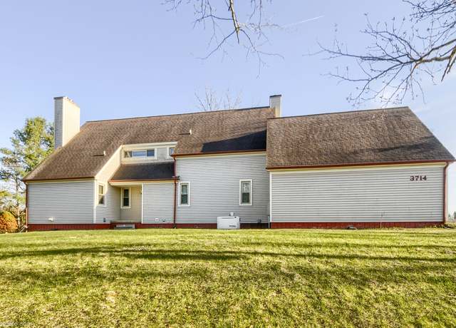 Property at 3714 Lum Rd, Attica, MI 48412, 4 beds, 3.5 baths