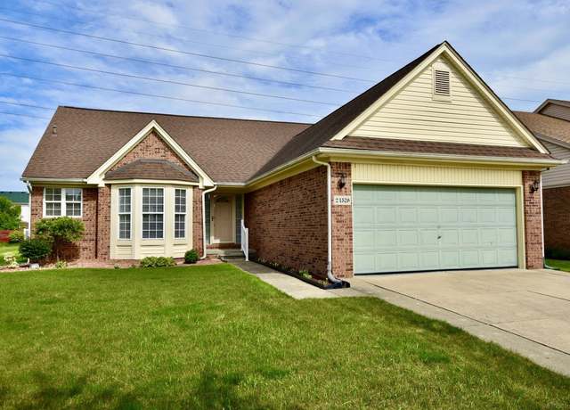 Property at 24579 Emily Dr, Brownstown, MI 48183, 3 beds, 2.5 baths