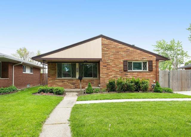 Property at 21036 Suffolk St, Clinton Township, MI 48035, 3 beds, 1 bath