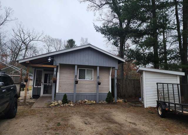 Property at 727 W Lakewood Rd, Twin Lake, MI 49457, 3 beds, 1 bath