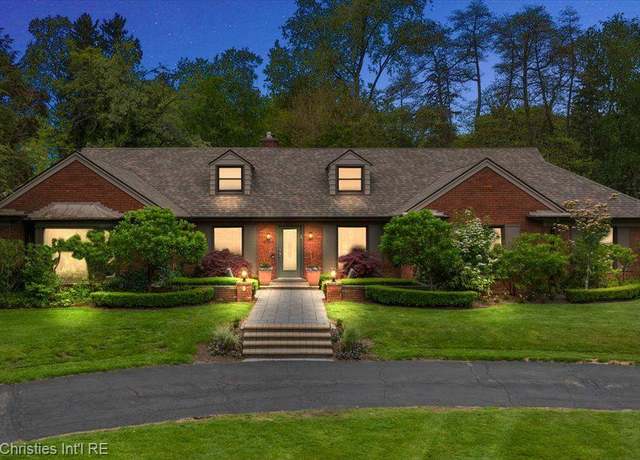 Property at 4889 Ardmore Dr, Bloomfield Hills, MI 48302, 4 beds, 4 baths