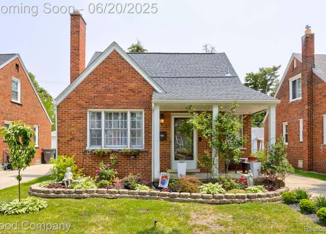 Property at 246 N Denwood St, Dearborn, MI 48128, 3 beds, 2 baths