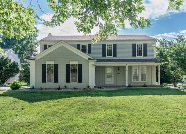 Property at 5587 Brompton Ct, West Bloomfield, MI 48322, 4 beds, 2.5 baths
