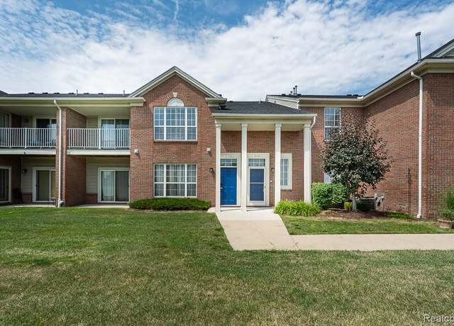 Property at 51780 Adler Park Dr W, New Baltimore, MI 48051, 2 beds, 2 baths