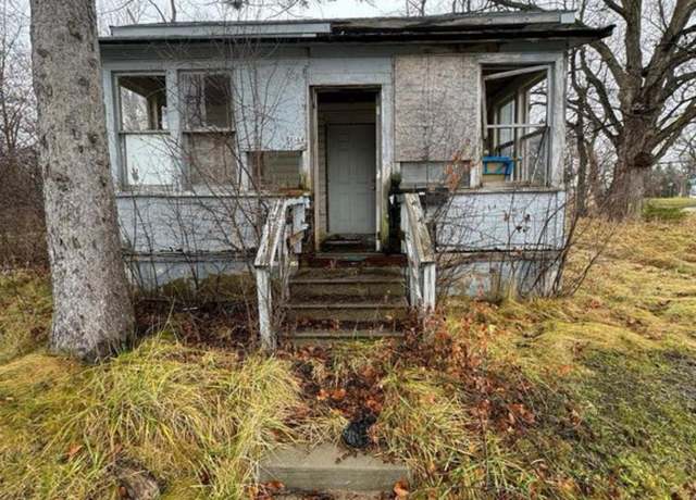 Property at 2514 Thayer St, Saginaw, MI 48601, 2 beds, 1 bath