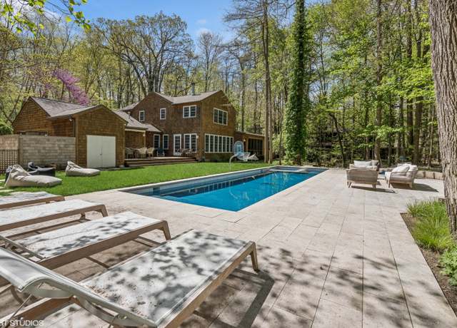 Property at 13760 Swan's Way, Harbert, MI 49115, 5 beds, 3.5 baths