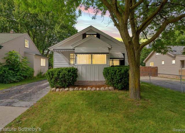 Property at 1221 E 13 Mile Road Rd, Royal Oak, MI 48073, 3 beds, 1 bath
