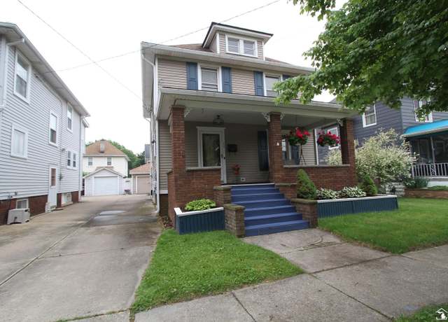 Property at 633 Scott St, Monroe, MI 48161, 3 beds, 2 baths