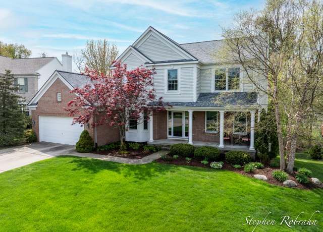 Property at 4520 Toulouse Dr SE, Grand Rapids, MI 49546, 4 beds, 3.5 baths