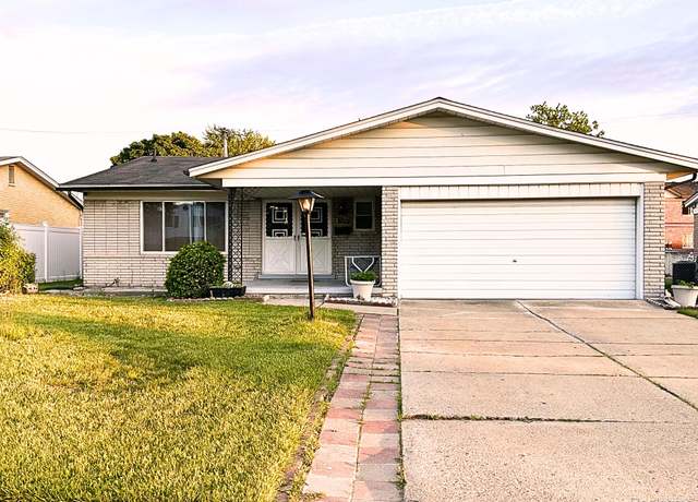 Property at 3942 Byrd Dr, Sterling Heights, MI 48310, 3 beds, 2 baths