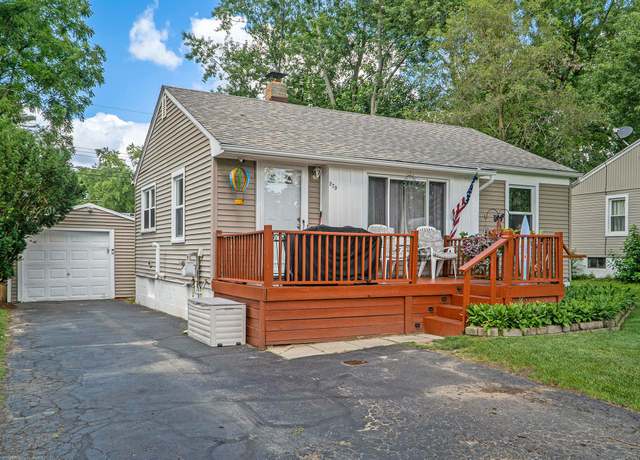 Property at 279 Highgate Ave, Waterford, MI 48327, 2 beds, 1 bath