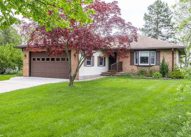 Property at 2830 Woodstock Cir, Port Huron, MI 48060, 3 beds, 1.5 baths