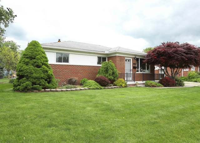 Property at 23300 Allor St, St Clair Shores, MI 48082, 3 beds, 2 baths