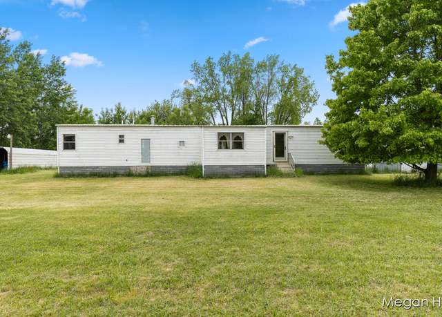 Property at 3570 109th Ave, Allegan, MI 49010, 3 beds, 2 baths