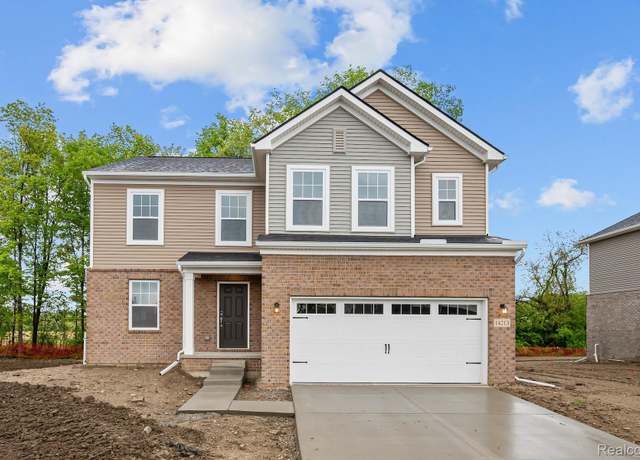 Property at 14213 Old Oak Trl, Van Buren, MI 48111, 3 beds, 2.5 baths