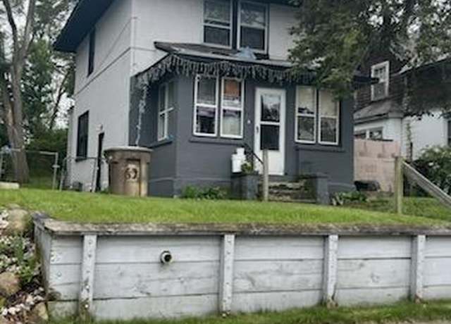 Property at 52 Whitfield St, Pontiac, MI 48342, 2 beds, 1 bath