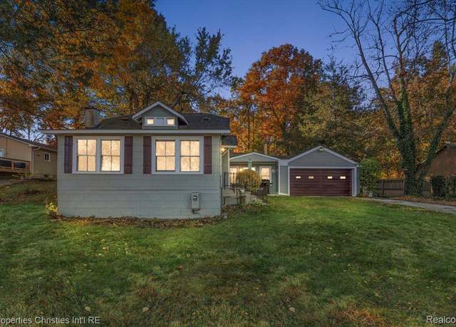 Property at 2231 North St, Milford, MI 48380, 2 beds, 1 bath