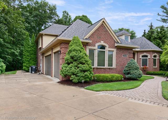 Property at 30489 Munger Dr, Livonia, MI 48154, 3 beds, 3.5 baths