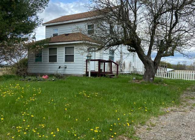 Property at 944 Garfield Rd, Tuscola, MI 48435, 3 beds, 1 bath