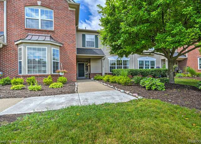 Property at 4449 Aster Blvd, Howell, MI 48843, 2 beds, 2.5 baths