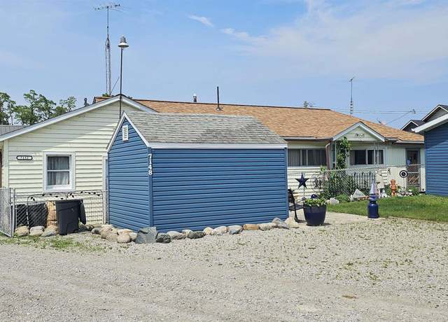 Property at 7152 Hillcrest Dr, Lakeport, MI 48059, 1 bed, 1 bath