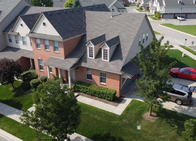 Property at 5022 Paladin Dr, Utica, MI 48316, 2 beds, 2 baths