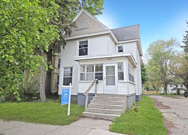 Property at 1053 Madison Ave SE, Grand Rapids, MI 49507, 5 beds, 1.5 baths