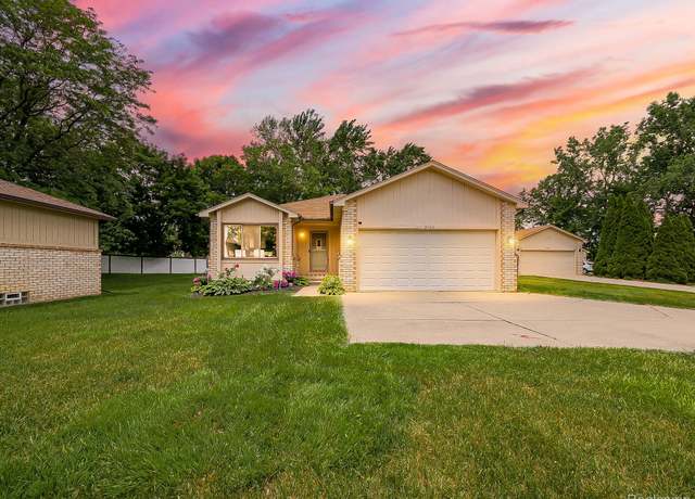 Property at 31123 S Wind Ct, Roseville, MI 48026, 3 beds, 2 baths