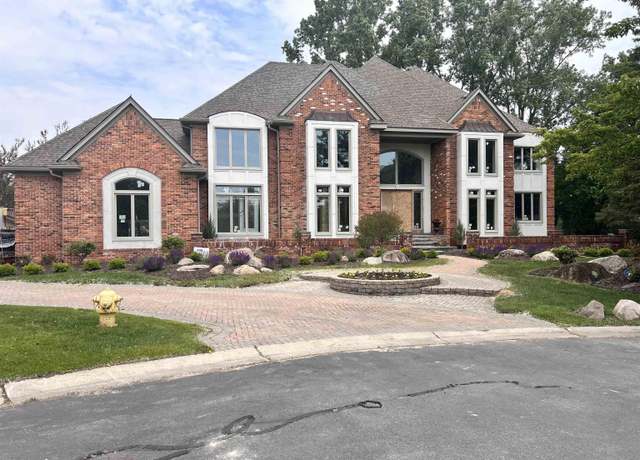 Property at 19790 Westchester Dr, Clinton Township, MI 48038, 5 beds, 5.5 baths