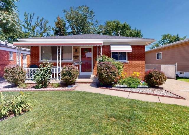 Property at 22792 Cushing Ave, Eastpointe, MI 48021, 3 beds, 2 baths