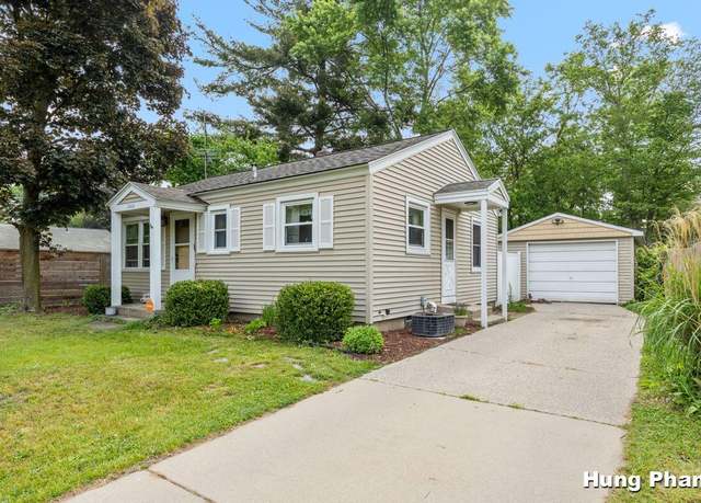 Property at 3064 Brookfield Ave NE, Grand Rapids, MI 49505, 2 beds, 1 bath