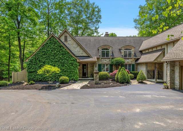 Property at 2536 Addison Hills Ct, Oxford, MI 48370, 5 beds, 4 baths