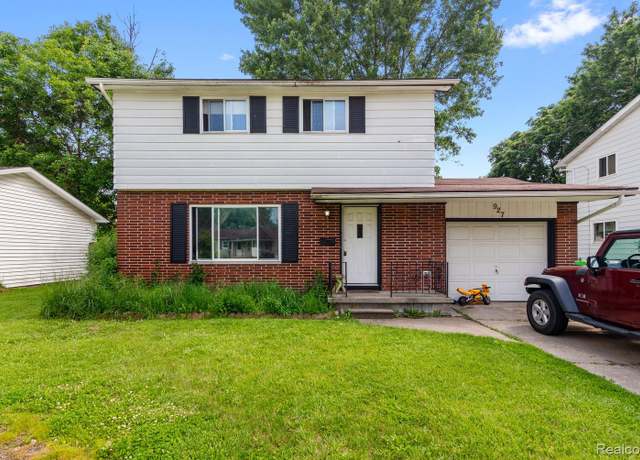 Property at 927 Piper Dr, Saginaw, MI 48604, 3 beds, 2 baths