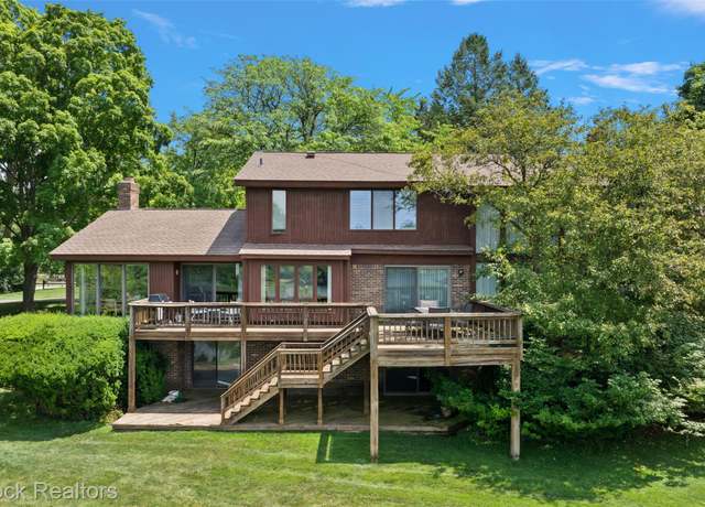 Property at 3350 Franklin Rd, Bloomfield Hills, MI 48302, 5 beds, 4.5 baths