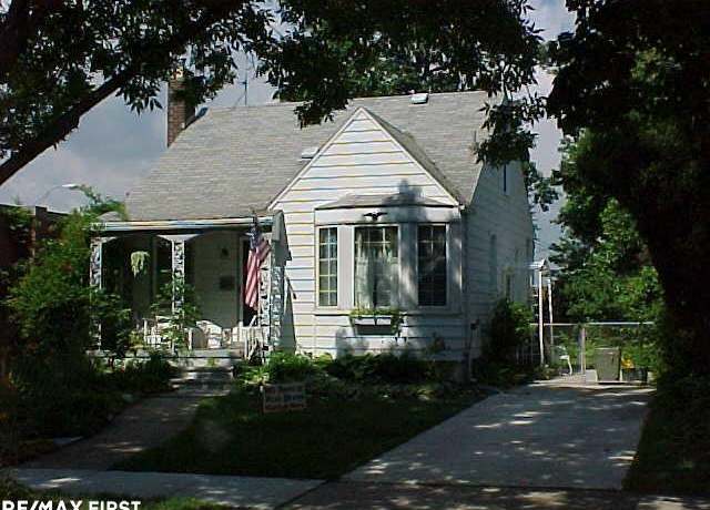 Property at 1602 Hoffman Ave, Royal Oak, MI 48067, 3 beds, 1 bath