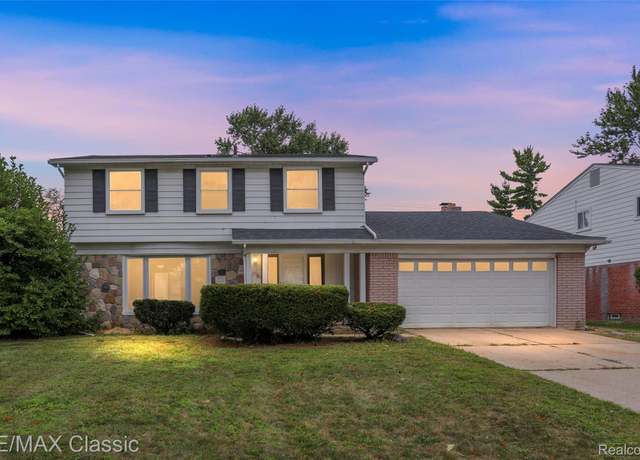 Property at 21330 Winchester St, Southfield, MI 48076, 4 beds, 2.5 baths