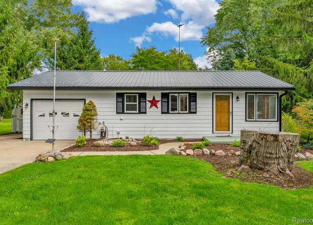 Property at 538 N Neeper St, Capac Village, MI 48014, 2 beds, 1 bath