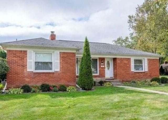 Property at 1111 N Brys Dr, Grosse Pointe Woods, MI 48236, 3 beds, 1.5 baths