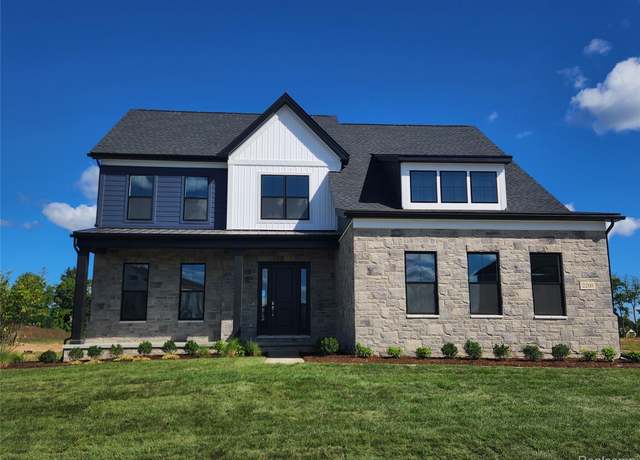 Property at 2200 Somerset Ln, Commerce Charter Township, MI 48382, 4 beds, 3.5 baths