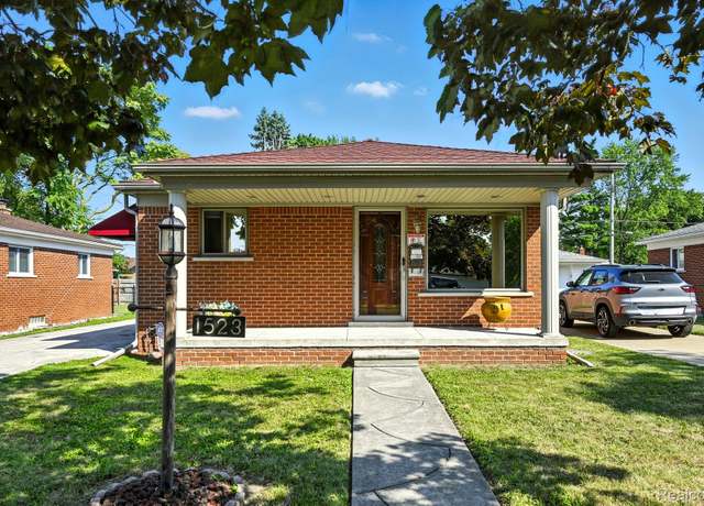 Property at 1523 Marion Ave, Lincoln Park, MI 48146, 3 beds, 2 baths